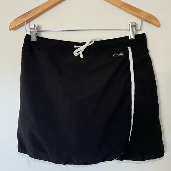 Athleta Black Mini Skirt with White Trim - Picture 1 of 10